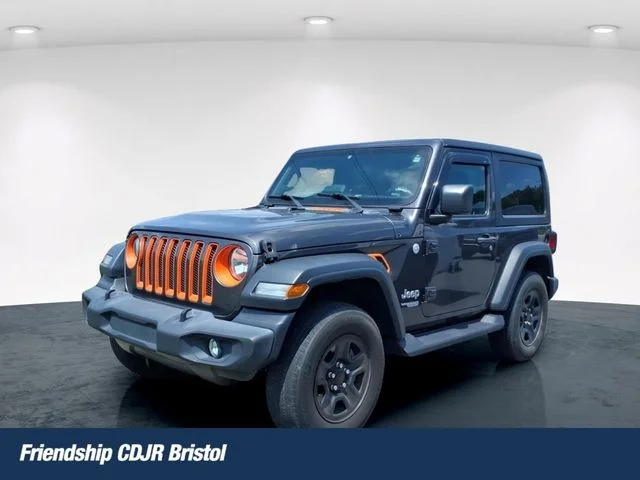 Used 2020 Gray Jeep Sport image 1