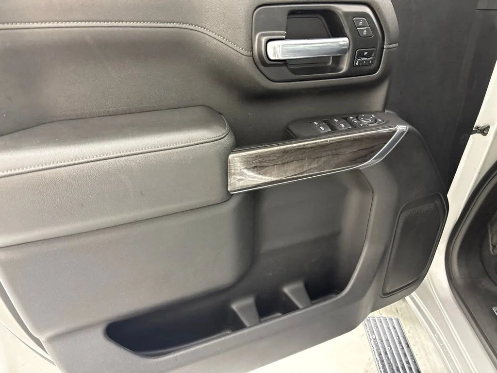 Used 2021 Silver Chevrolet LTZ image 31
