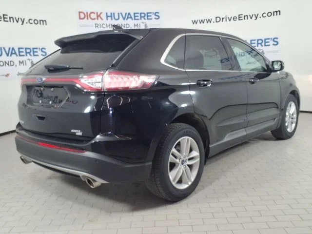 Used 2018 Black Ford SEL image 4