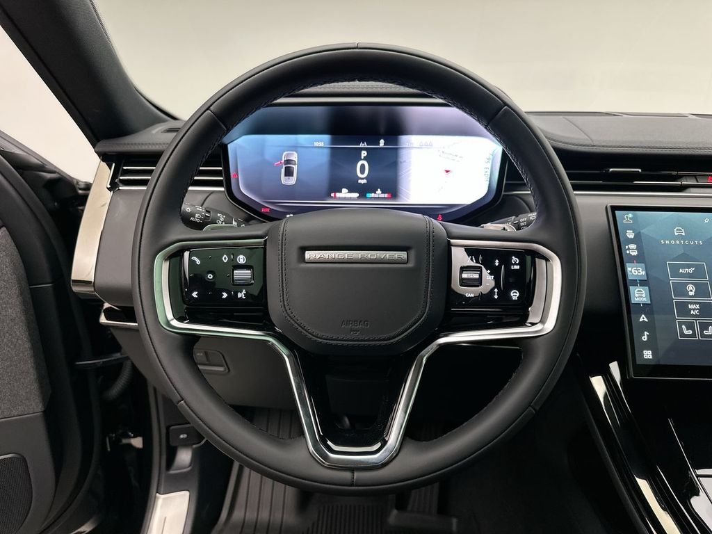 New 2026 Santorini Black Metallic Land Rover SE image 14