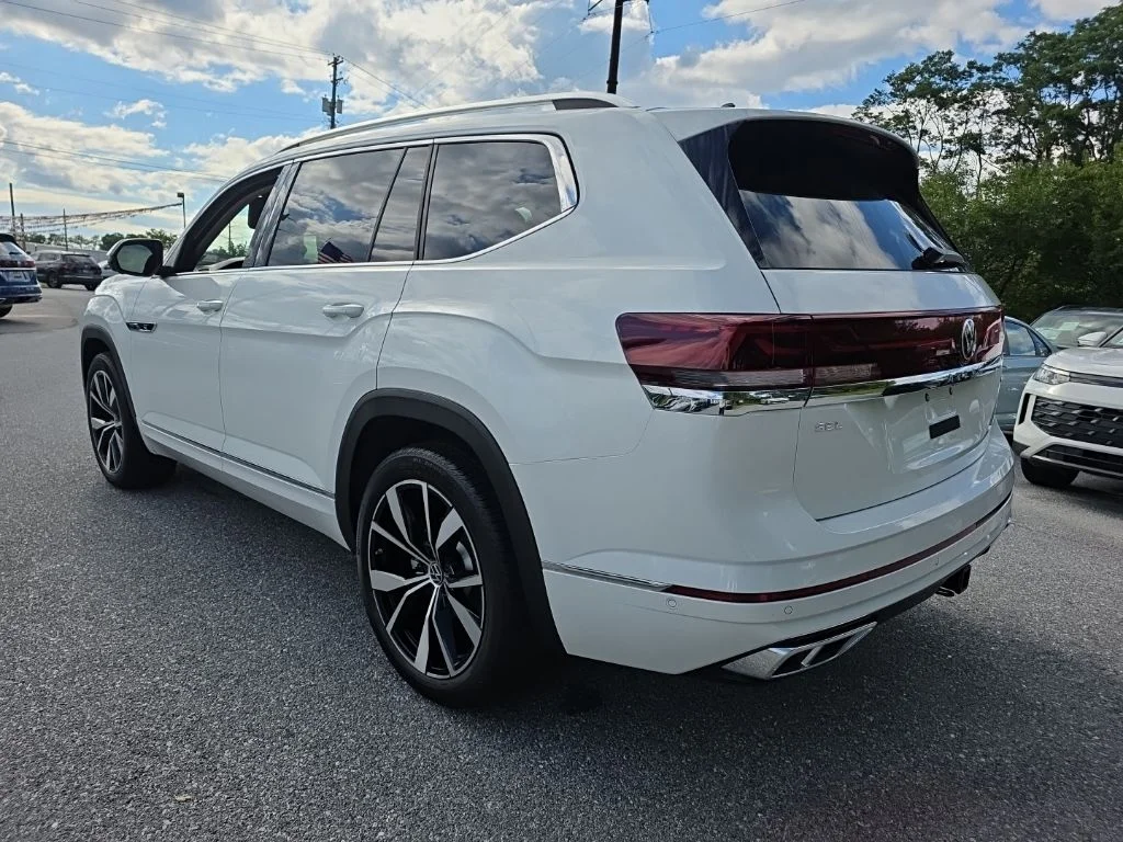 2026 Volkswagen Atlas SEL Premium R-Line - Photo 7