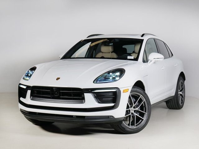 2026 Porsche Macan Base