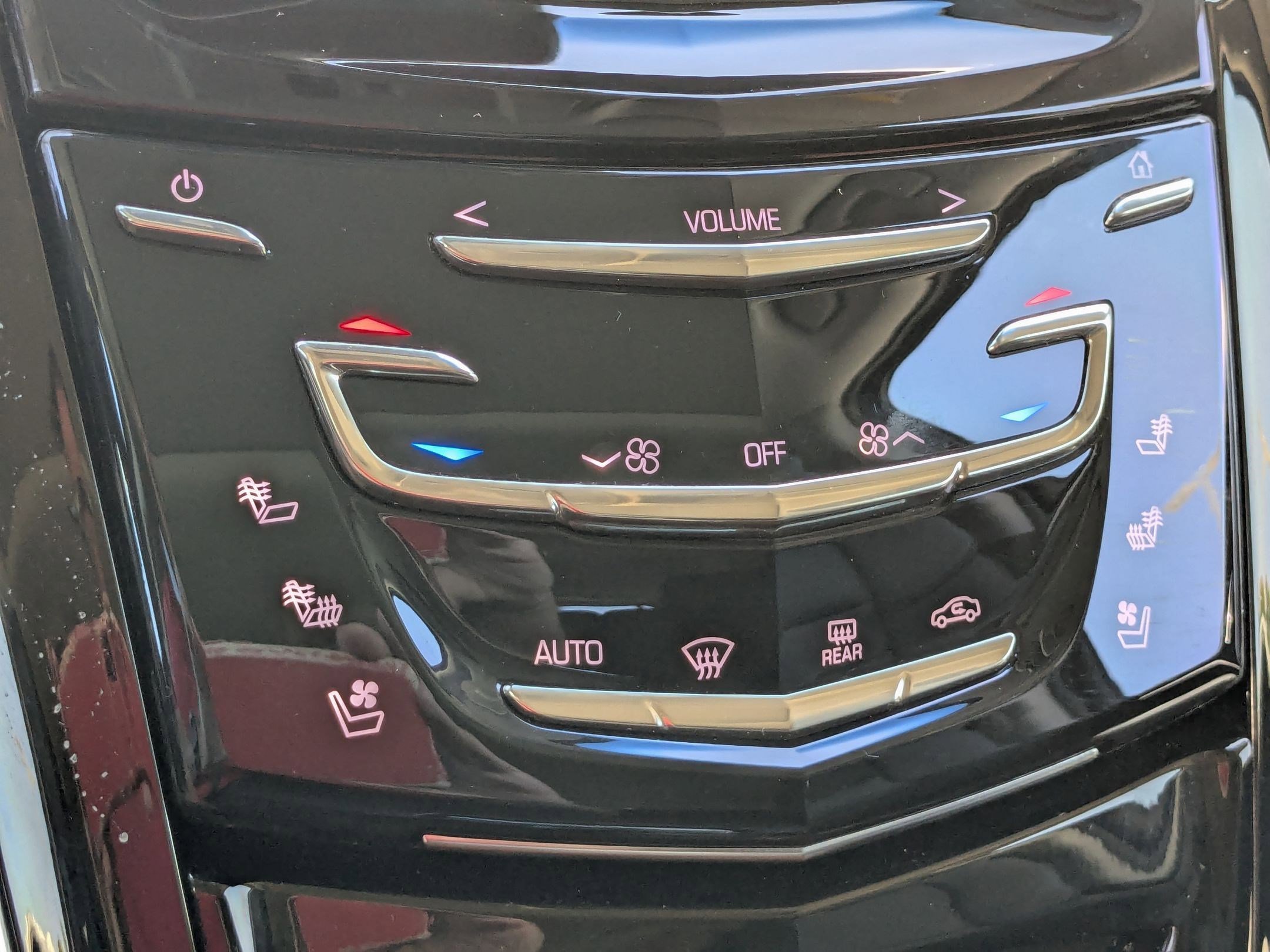 Certified Used 2019 BLACK RAVEN Cadillac Luxury image 23