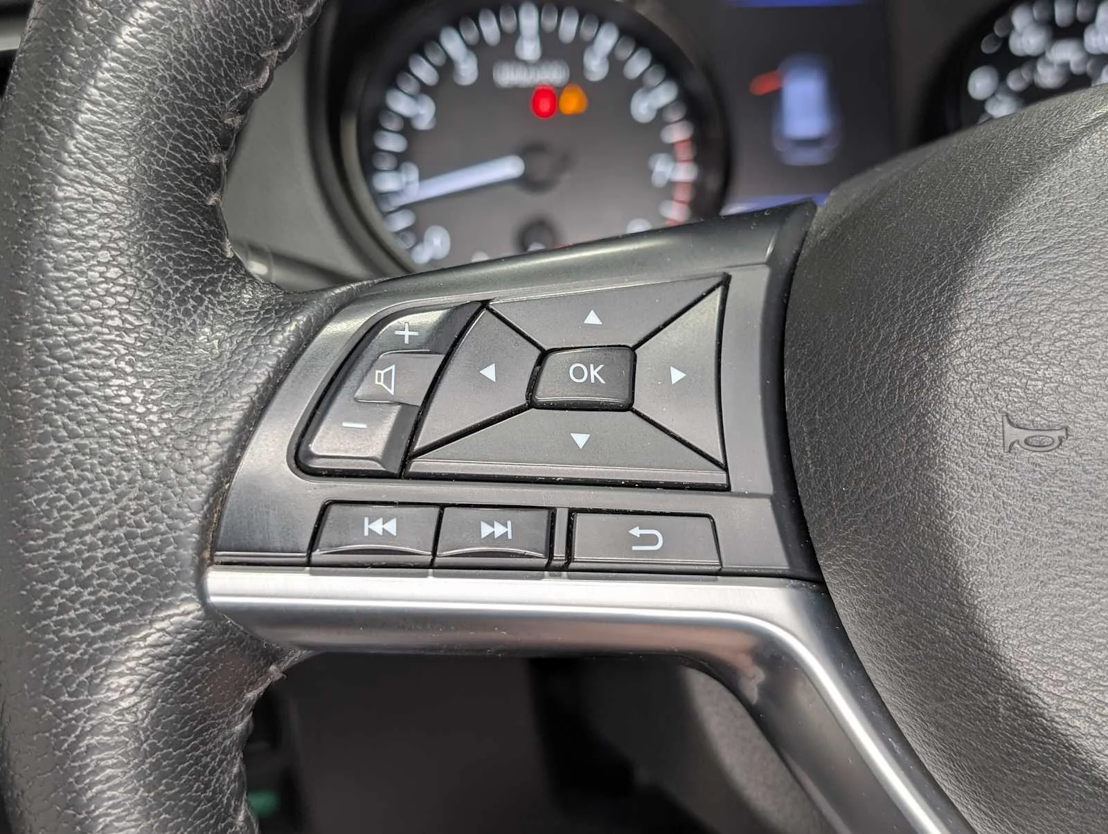 Used 2020 Gun Metallic Nissan SV image 32