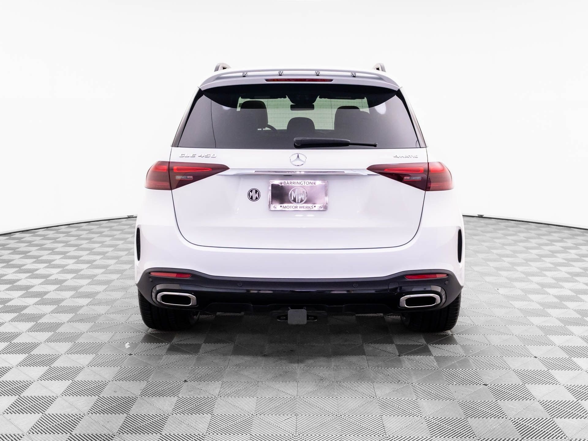New 2026 MANUFAKTUR Moonlight White Metallic Mercedes-Benz GLE 450 image 4
