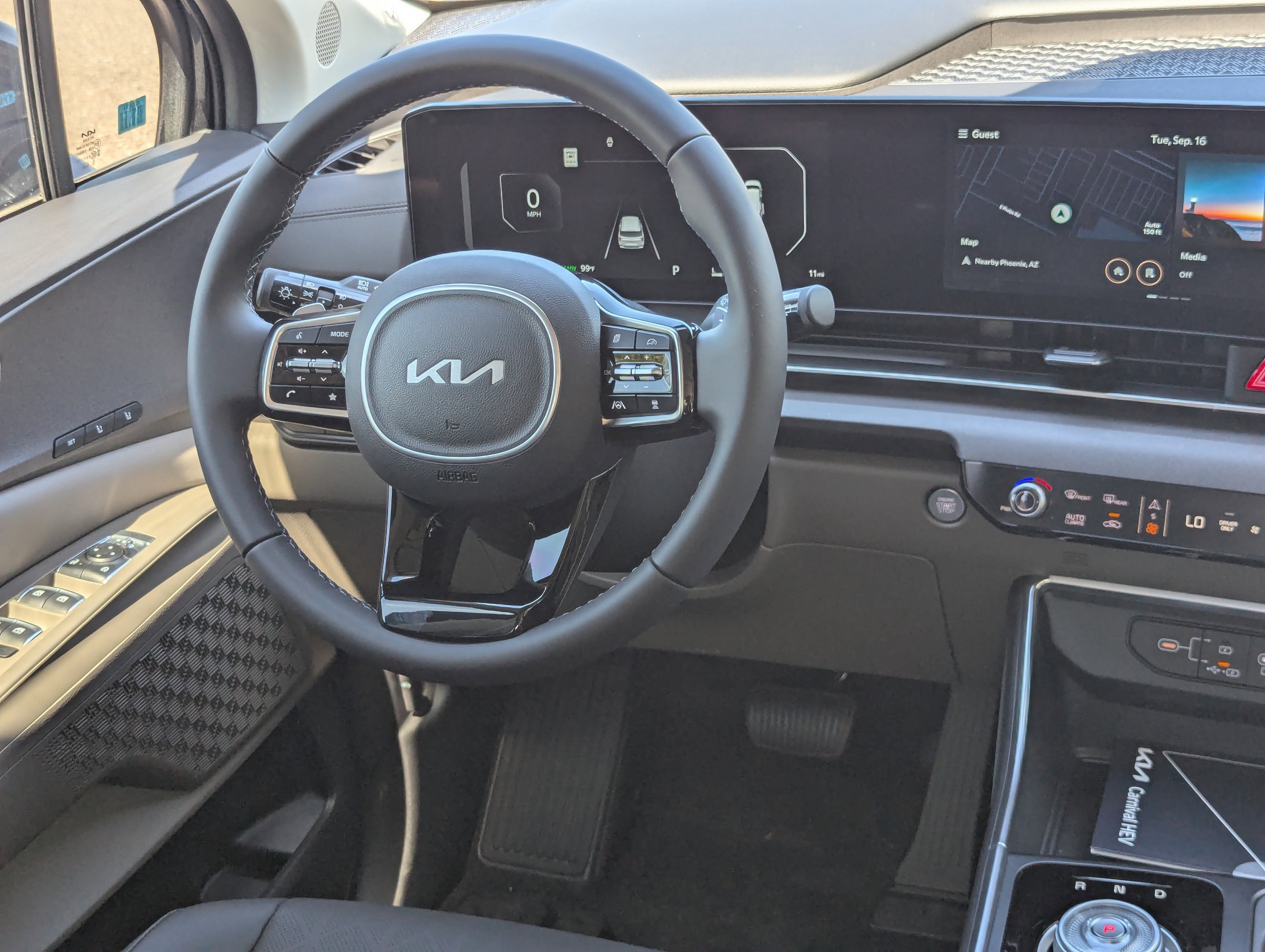 2026 Kia Carnival SX - Photo 13