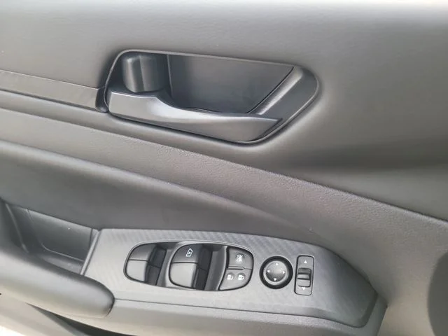 Used 2025 Black Nissan 2.5 S image 16