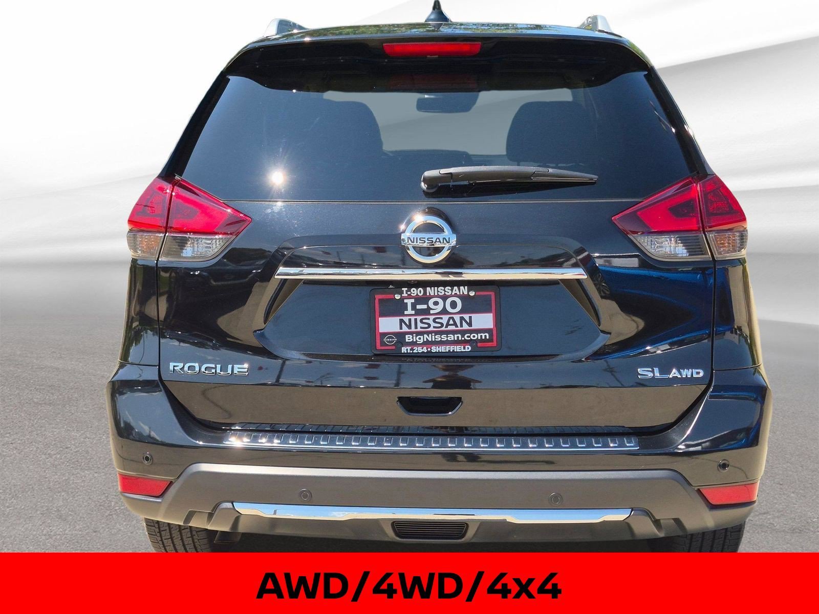 Certified Used 2020 Magnetic Black Pearl Nissan SL image 10