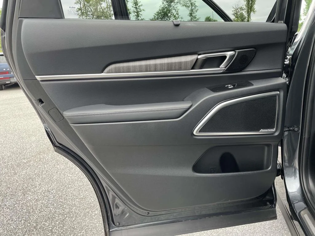 2024 Kia Telluride SX - Photo 2
