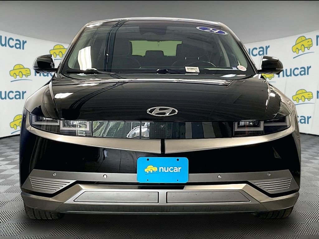 Used 2024 Black Hyundai Limited image 2