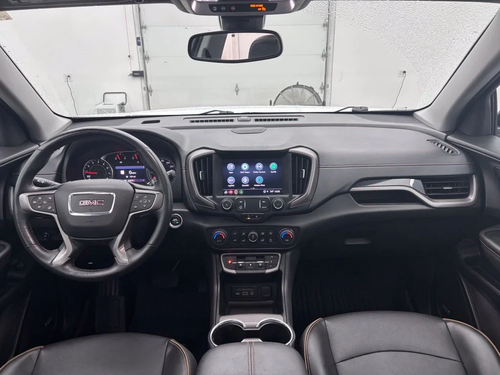 Used 2022 White GMC AT4 image 4