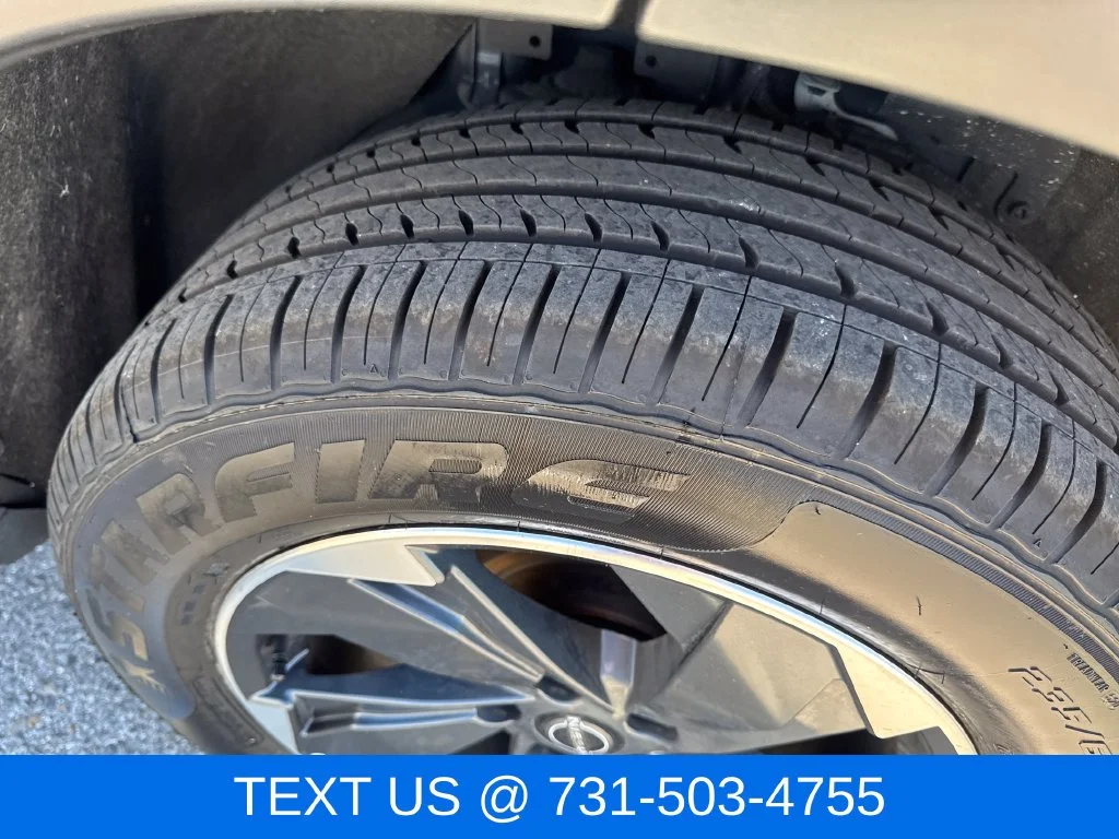 Used 2025 Gray Nissan SV image 28