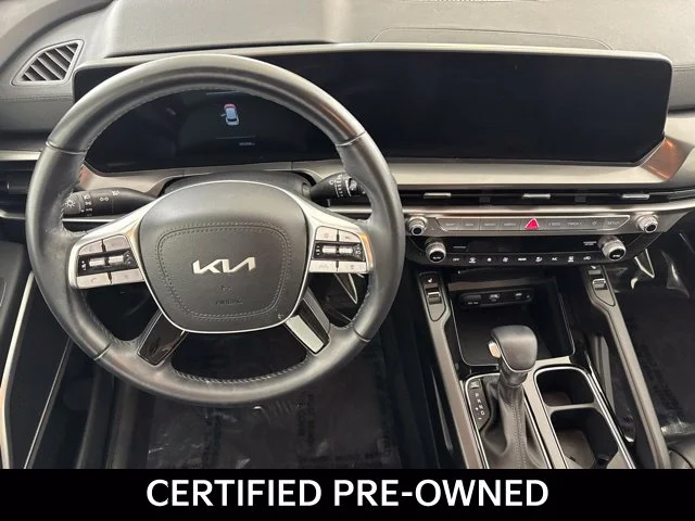 Used 2024 White Kia S image 28