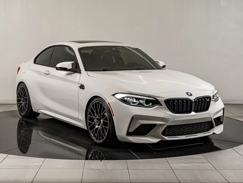 Used 2020 Alpine White BMW Competition image 3