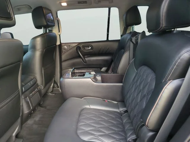Used 2023 Black Nissan Platinum image 18