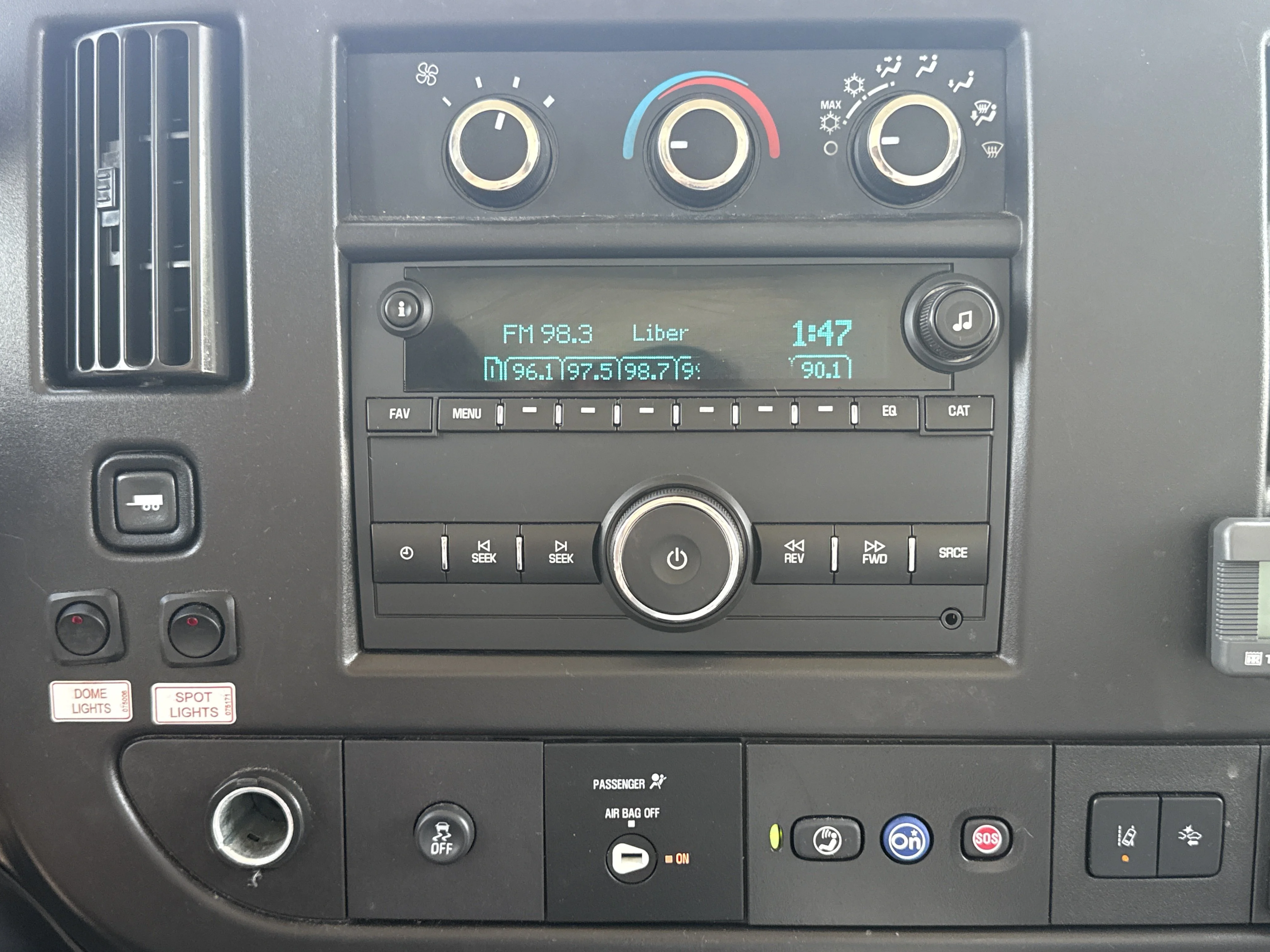 Used 2024 Summit White Chevrolet CUTWAY image 5