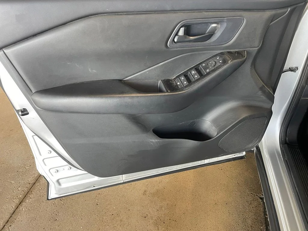Certified Used 2024 Silver Nissan S image 9