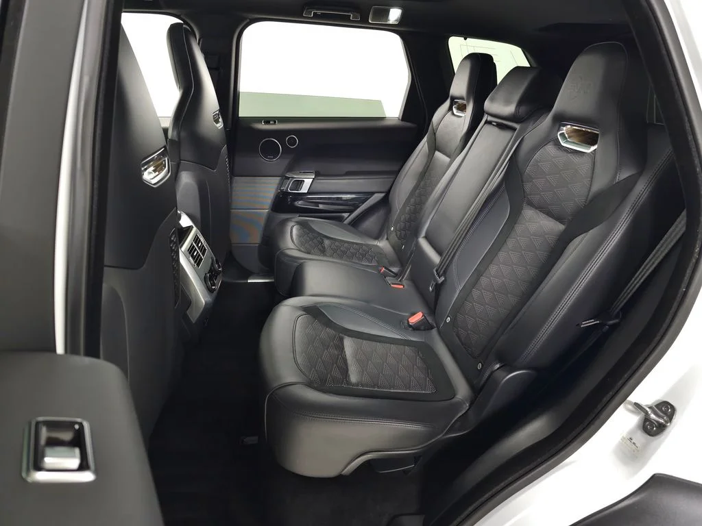 Used 2022 Fuji White Land Rover SVR image 37