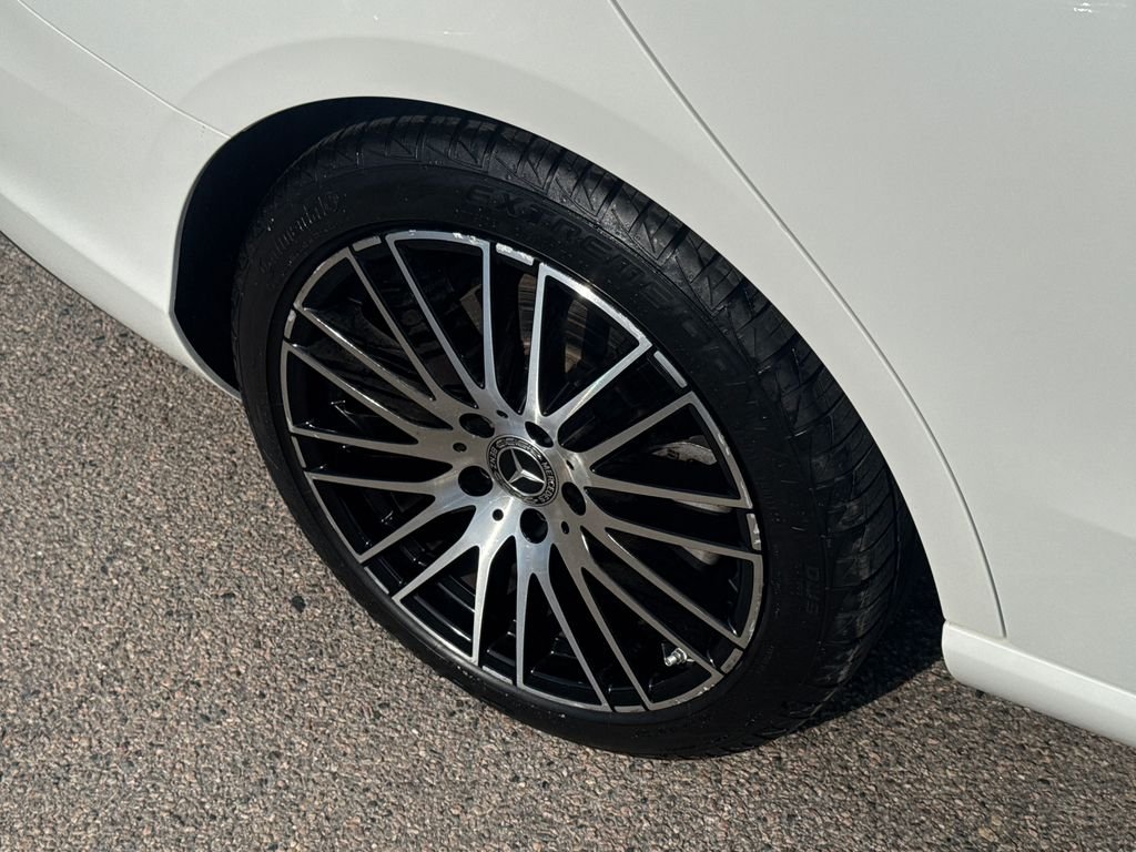 Used 2024 White Mercedes-Benz C 300 image 40