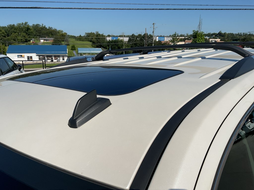 Used 2015 White Diamond Tricoat Chevrolet LTZ image 5