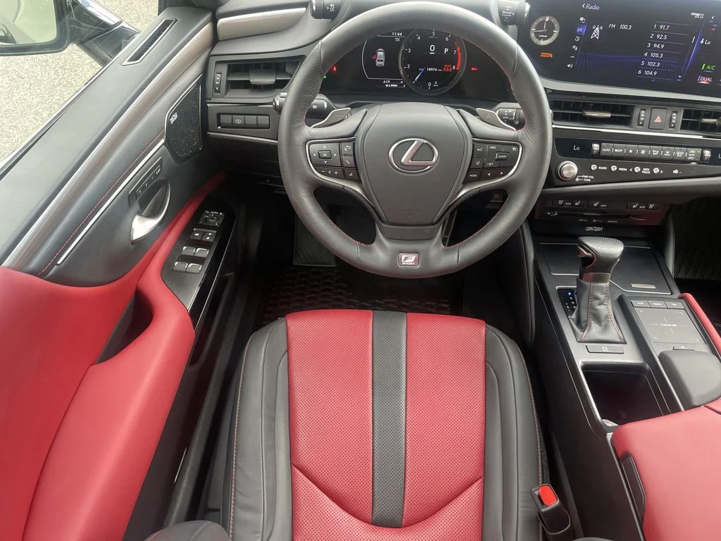 Used 2022 Iridium Lexus F Sport Handling image 12