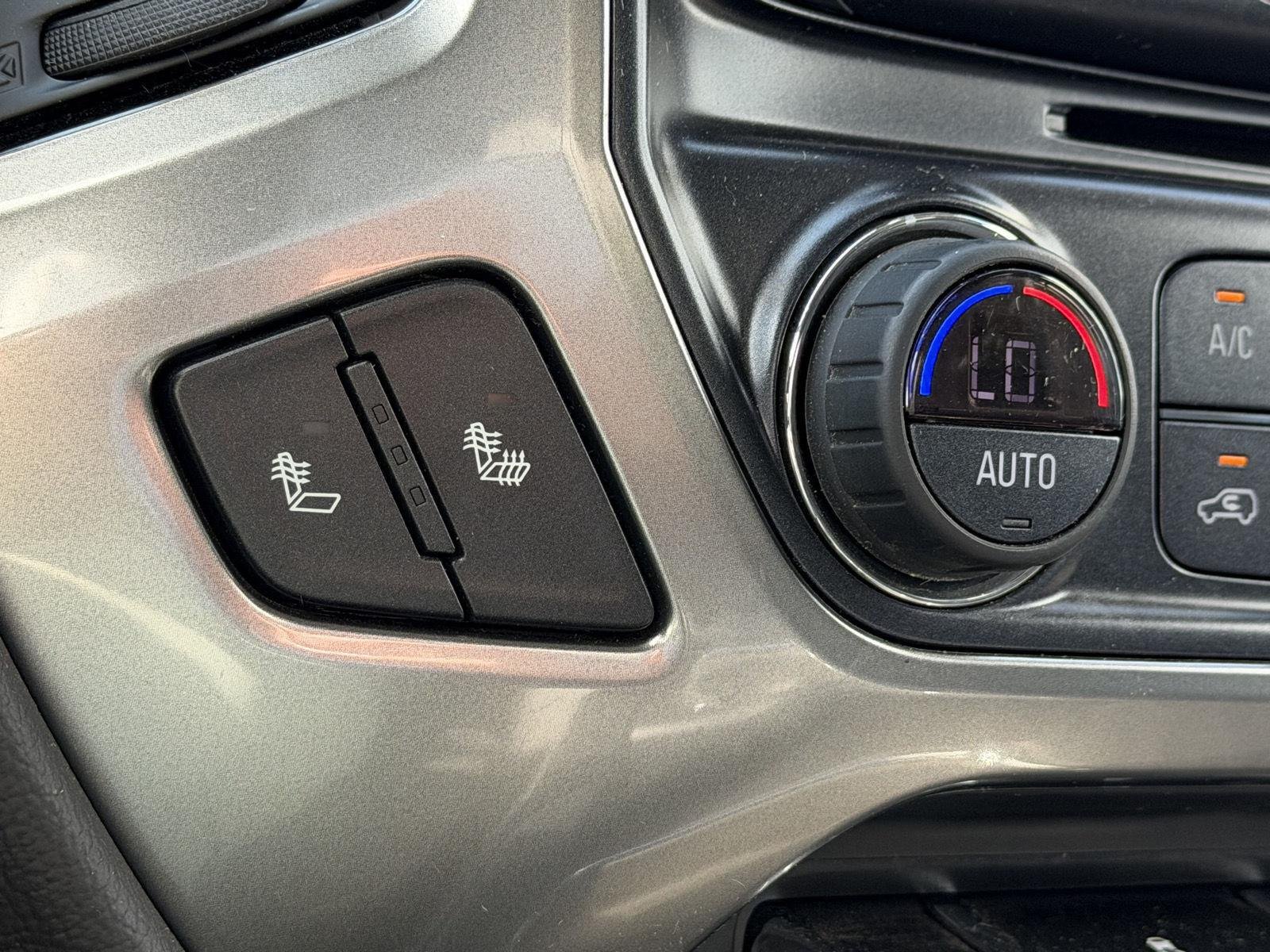 Used 2018 Black Chevrolet LT image 8