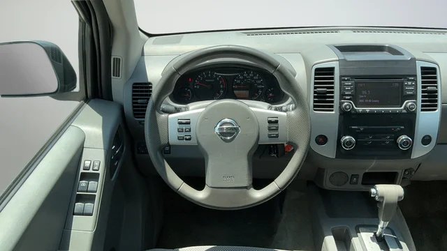 Used 2018 Gray Nissan SV image 10