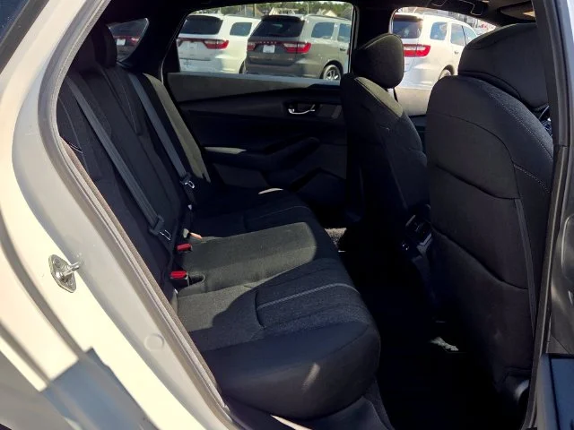 Used 2025  Honda Sport image 17