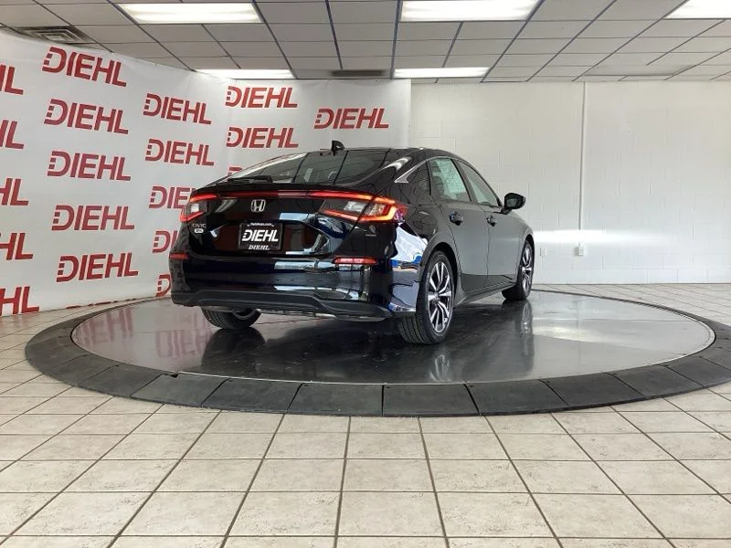 Used 2024  Honda EX-L image 7