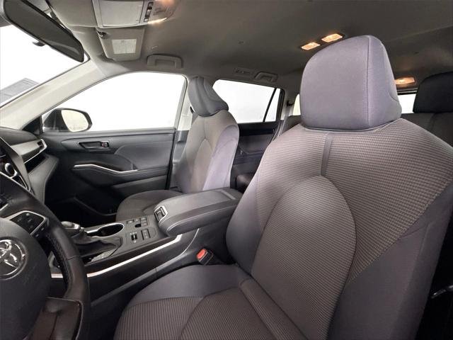 Certified Used 2024 MAGNETIC GRAY MET. Toyota  image 3
