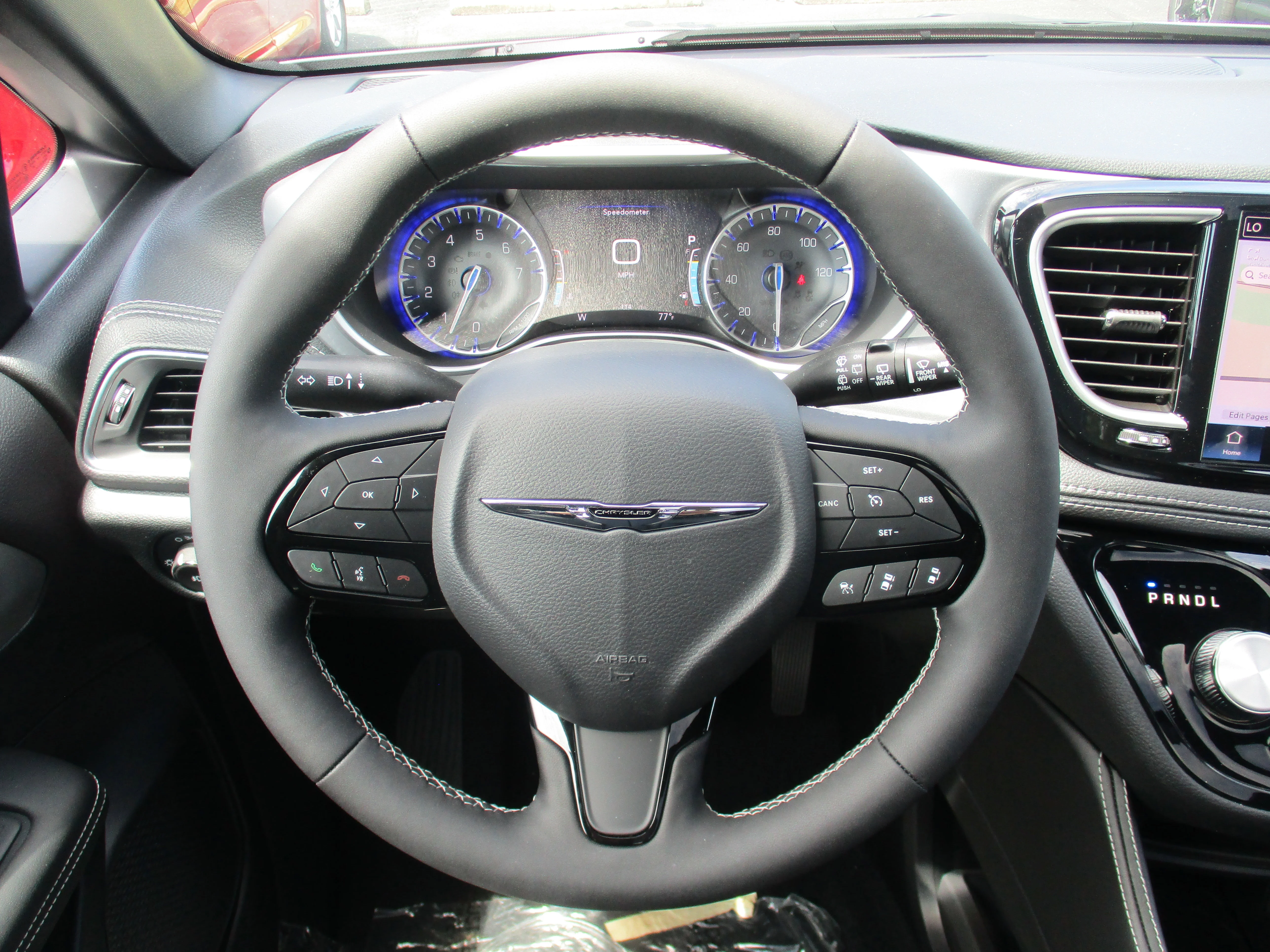 2025 Chrysler Pacifica Limited - Photo 13