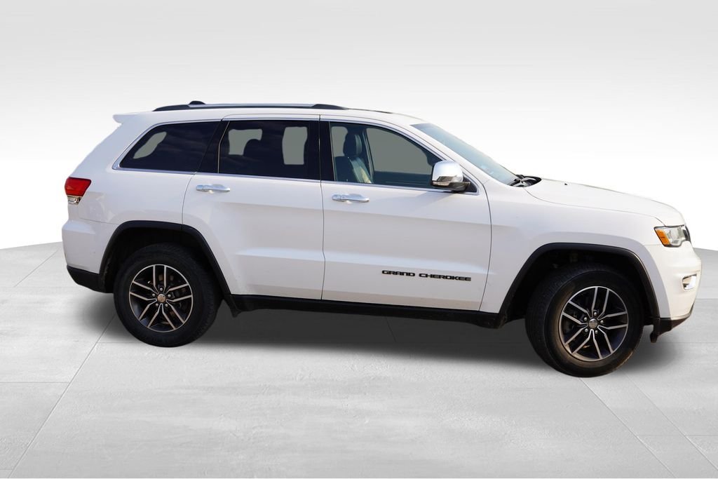 Used 2018 White Jeep Limited image 2
