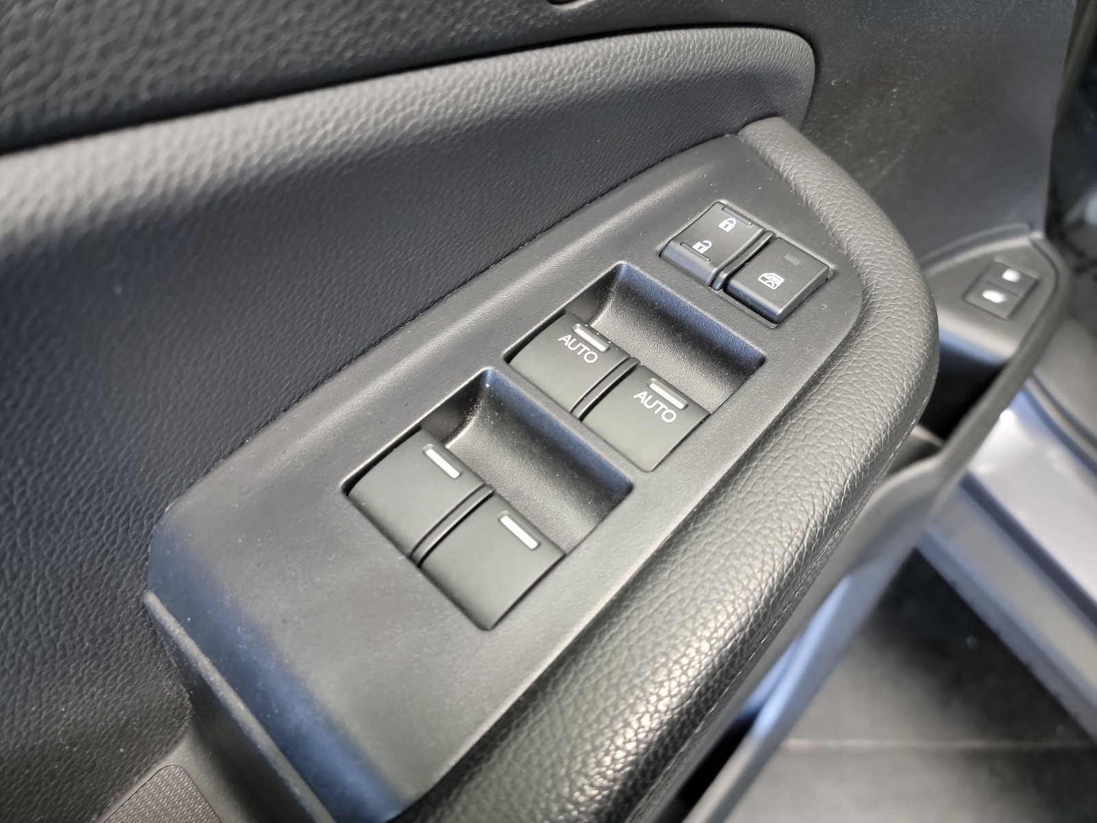 Used 2019 Modern Steel Metallic Honda Elite image 13