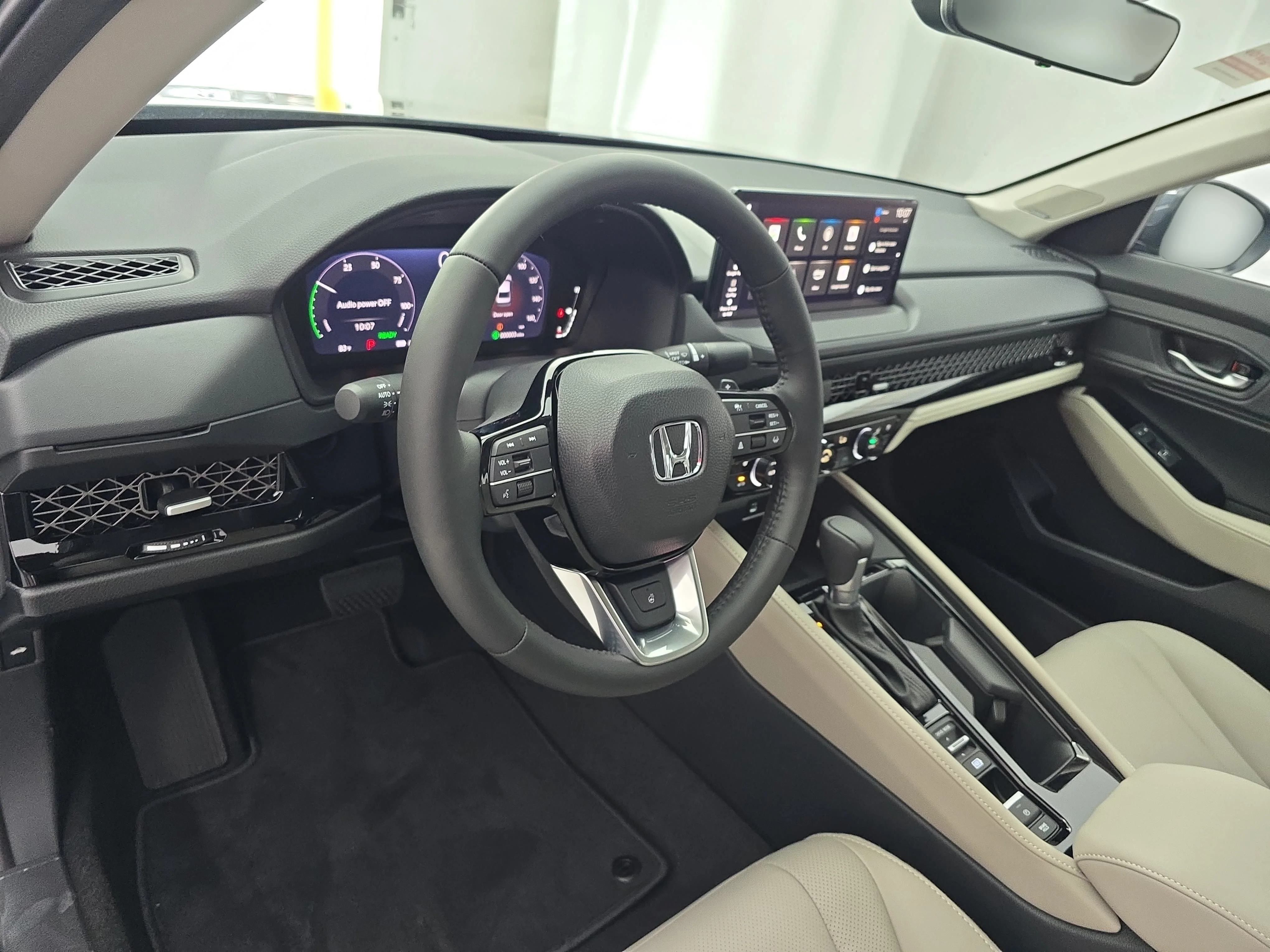 New 2026 Meteorite Gray Metallic Honda Touring image 15