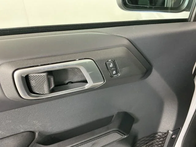 New 2025 Oxford White Ford Badlands image 15