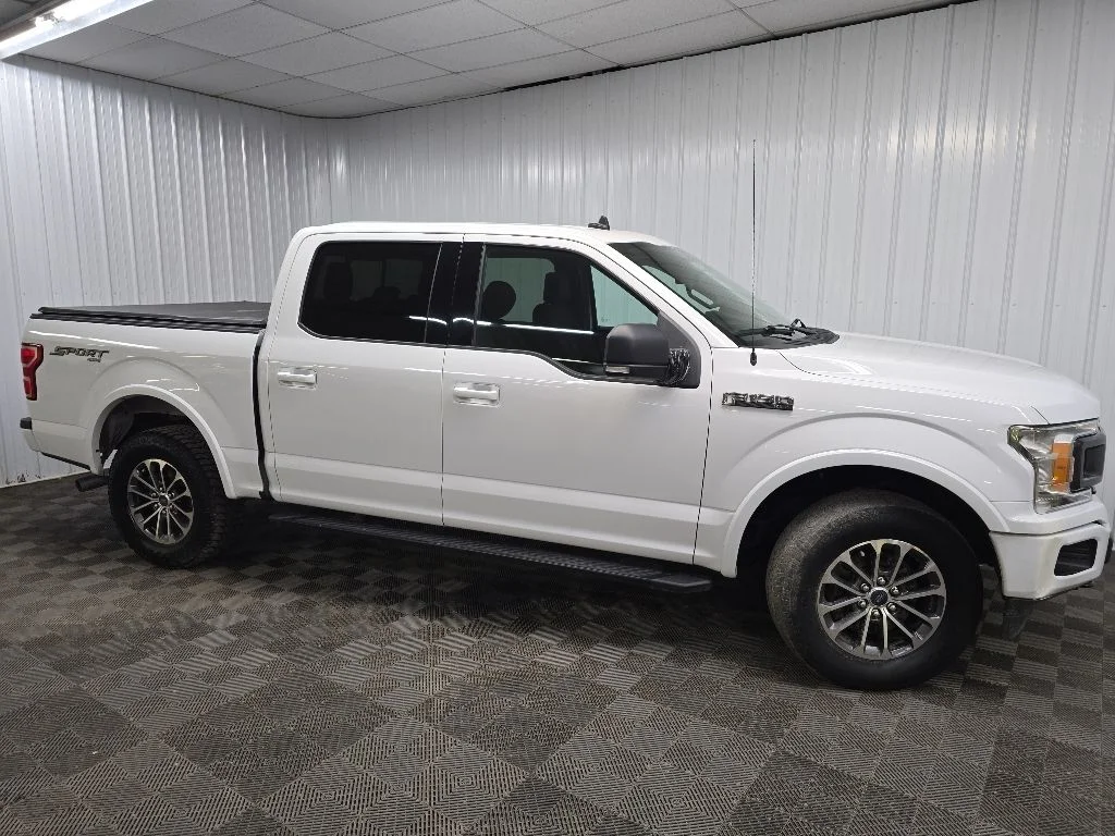 Used 2020 White Ford XLT image 1
