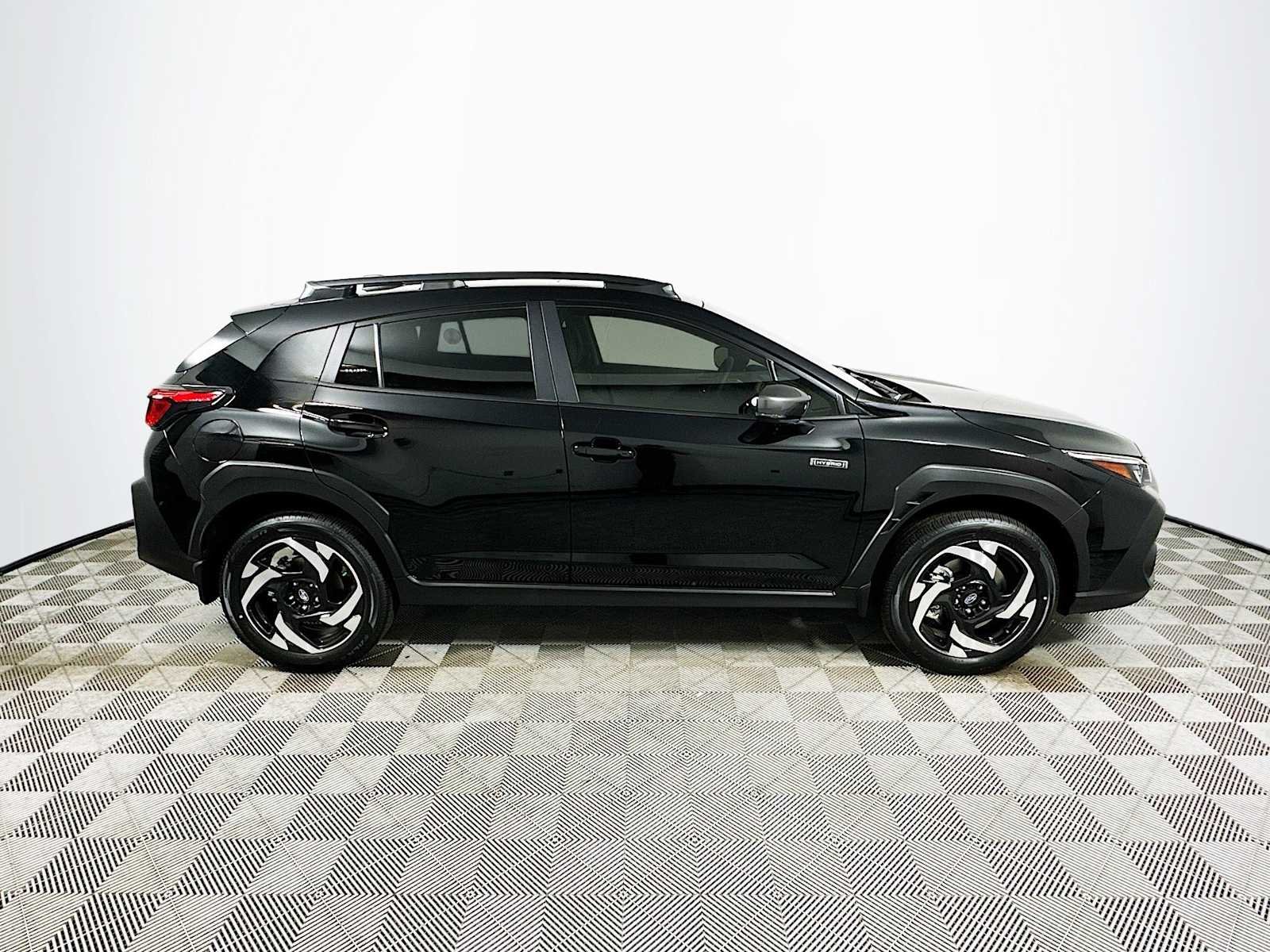 New 2026 CRYSTAL BLACK SILICA Subaru Limited Hybrid image 8