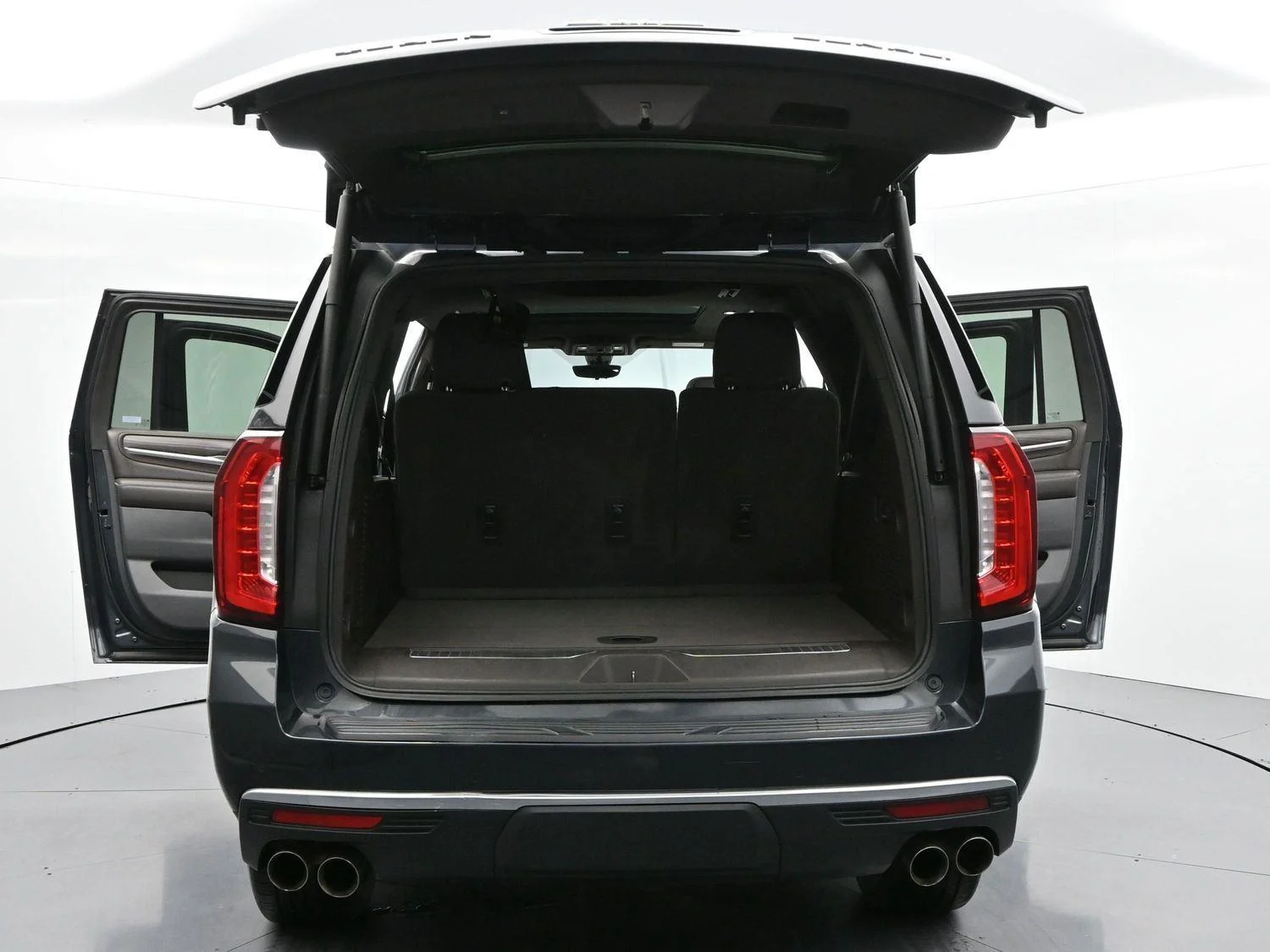 Used 2021 Hunter Metallic GMC Denali image 45