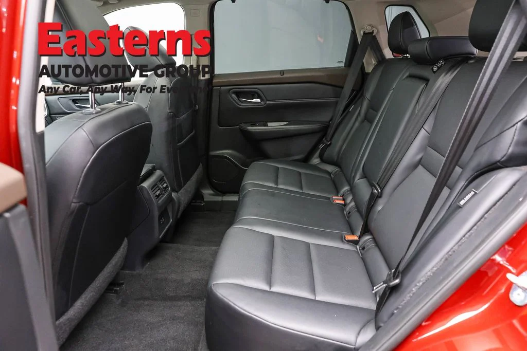 Used 2023 Red Nissan SV image 22