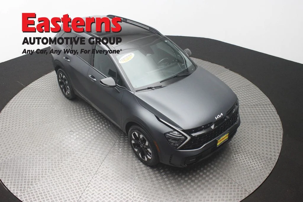 Used 2023 Gray Kia X-Line Prestige image 3