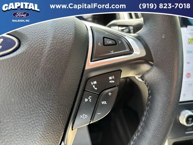 Used 2023 Black Ford SEL image 26