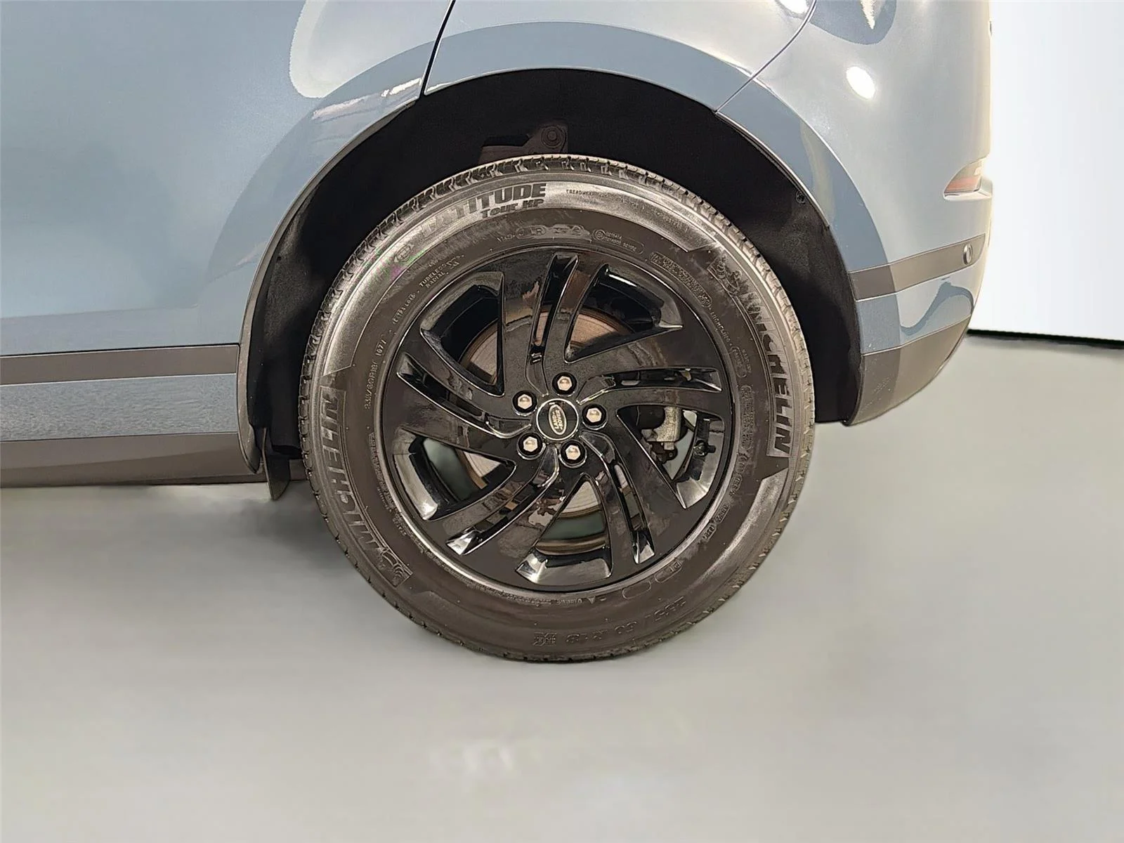 Used 2025 Tribeca Blue Land Rover Core S P250 image 30