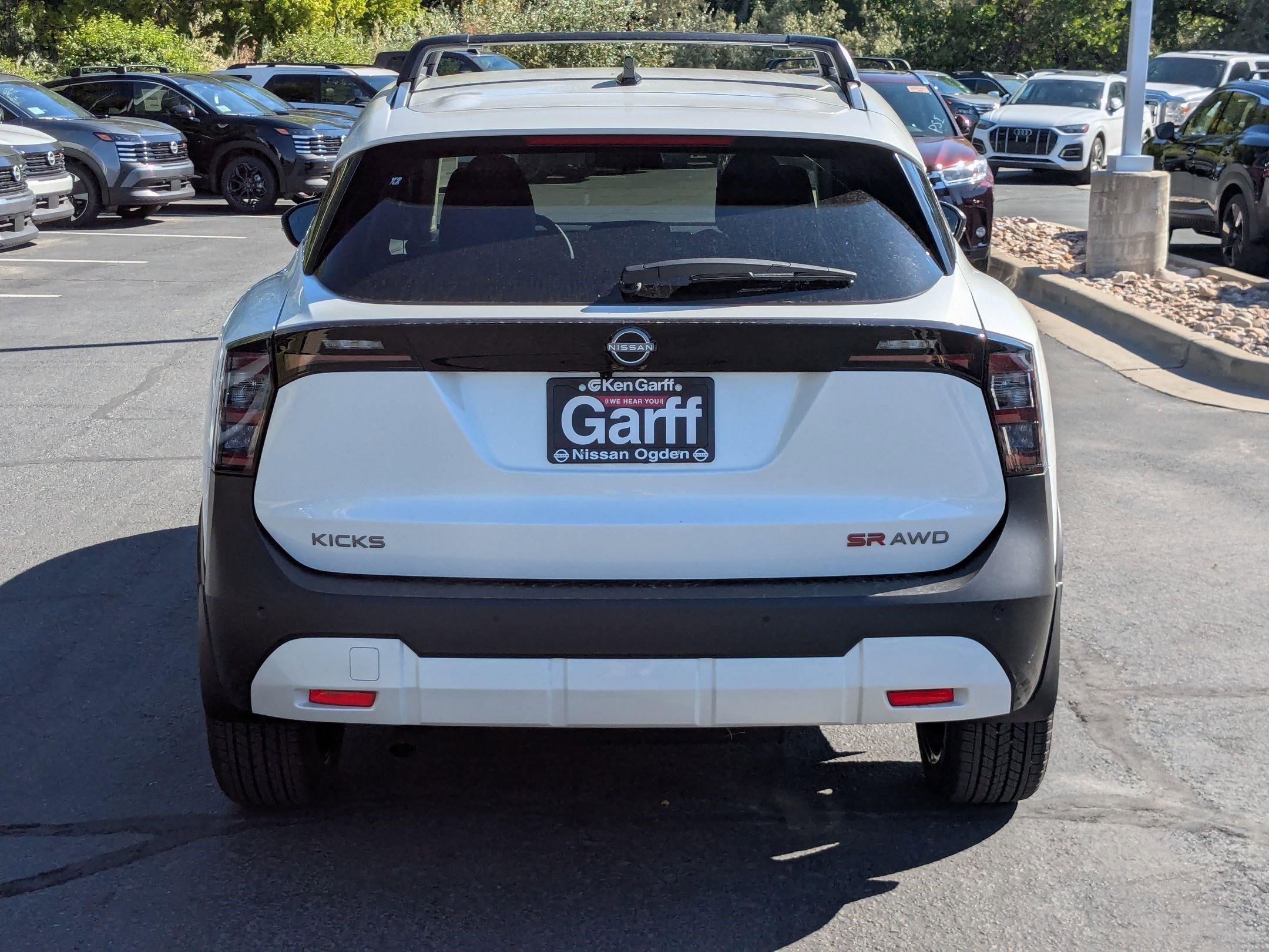 New 2026 Aspen White Tricoat Nissan SR image 4