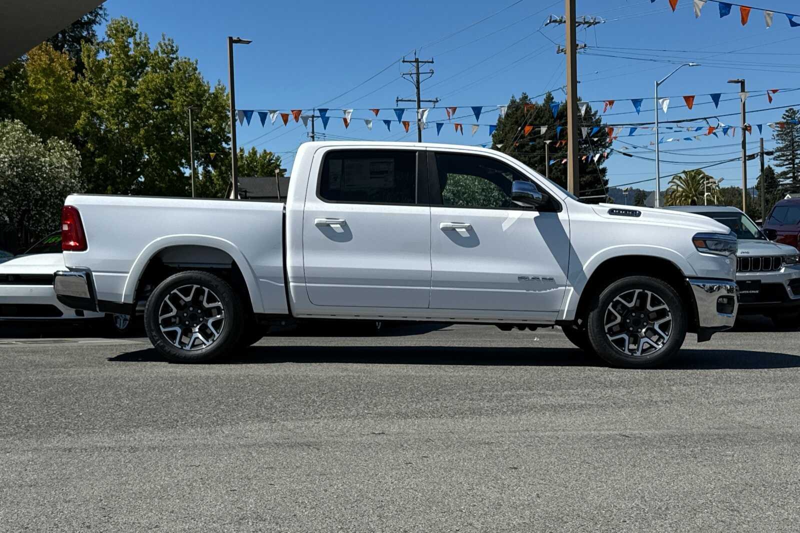 2026 RAM 1500 Laramie - Photo 3