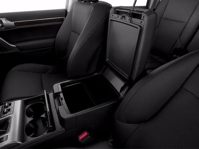 Used 2014 White Lexus 460 image 17