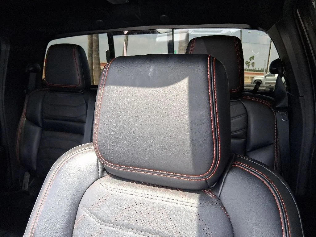 Used 2025 Black Nissan PRO-4X image 16
