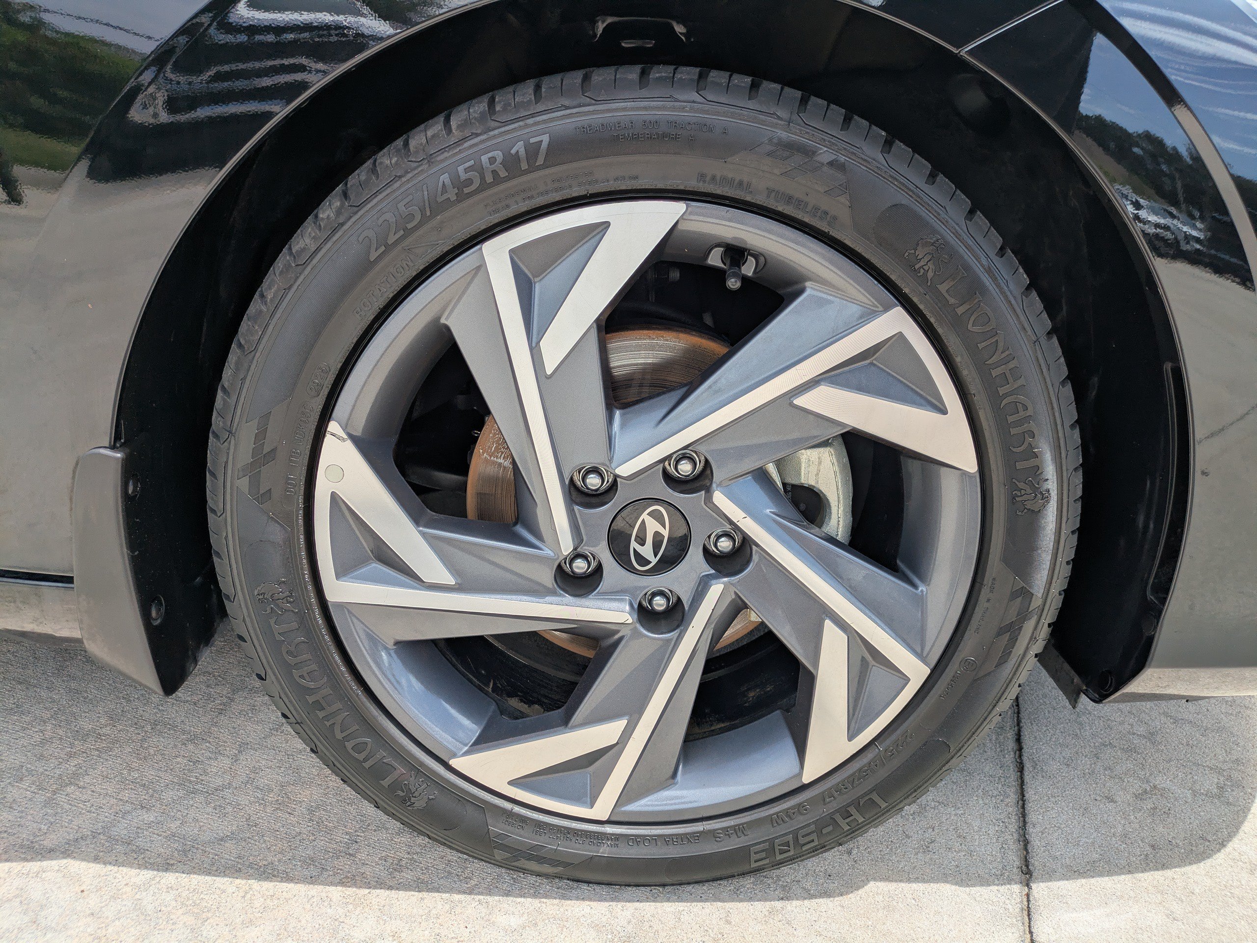 2025 Hyundai Elantra SEL - Photo 9