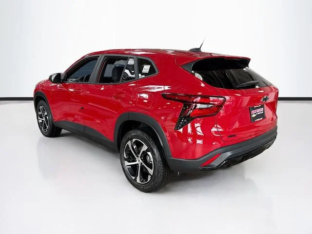 2026 Chevrolet Trax RS - Photo 8