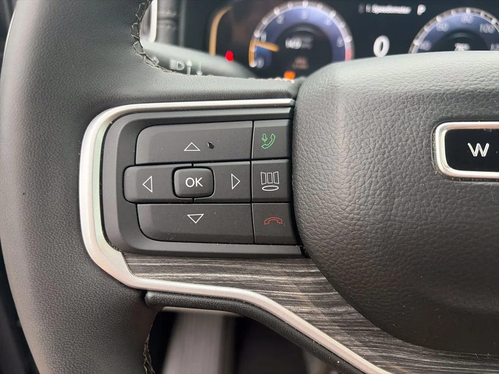 Used 2024 Black Jeep Series II image 19