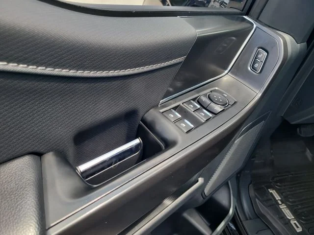 Used 2024 Black Ford XLT image 18